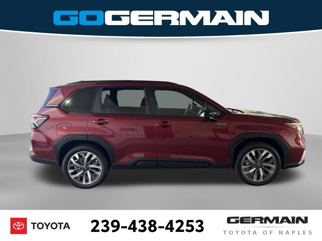 Used 2025 Subaru Forester Touring AWD/4WD image 10