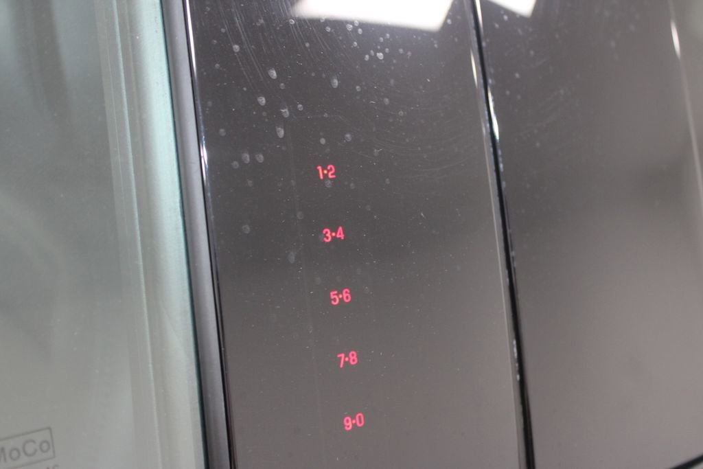 Used 2025 Lincoln Navigator Reserve w/ Jet Appearance Package image 18