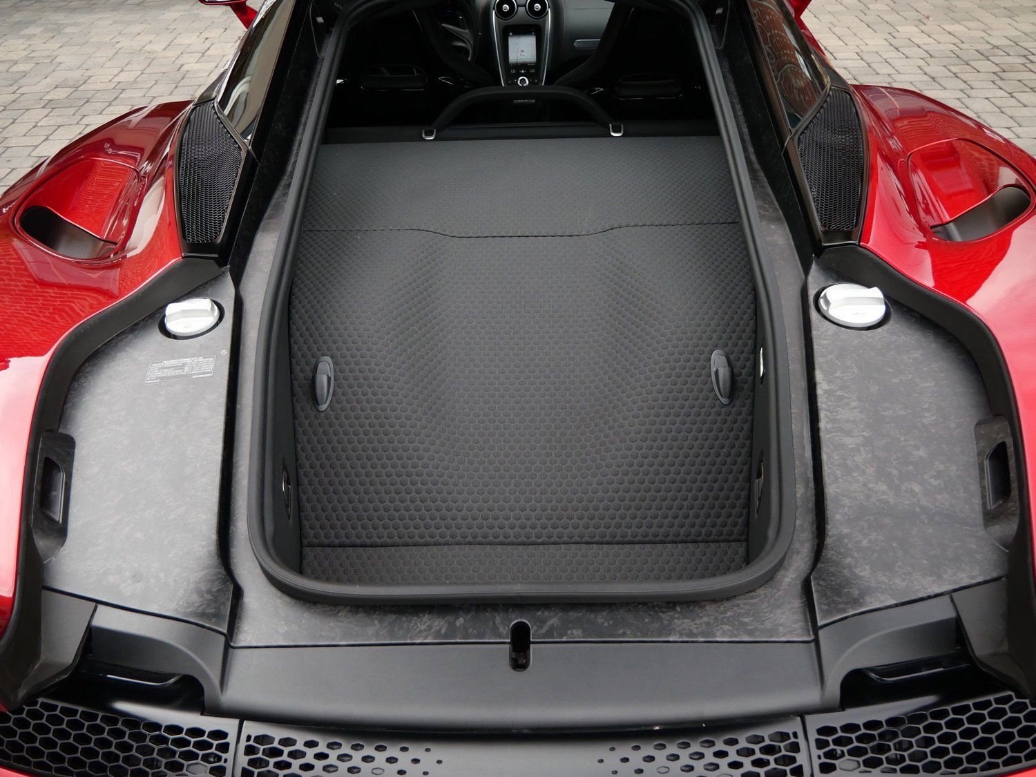 Used 2022 McLaren GT image 25