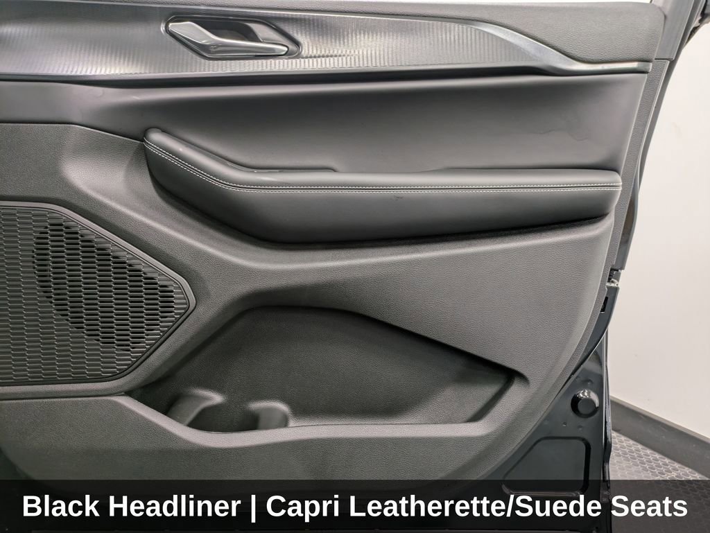 Used 2025 Jeep Grand Cherokee Altitude image 34