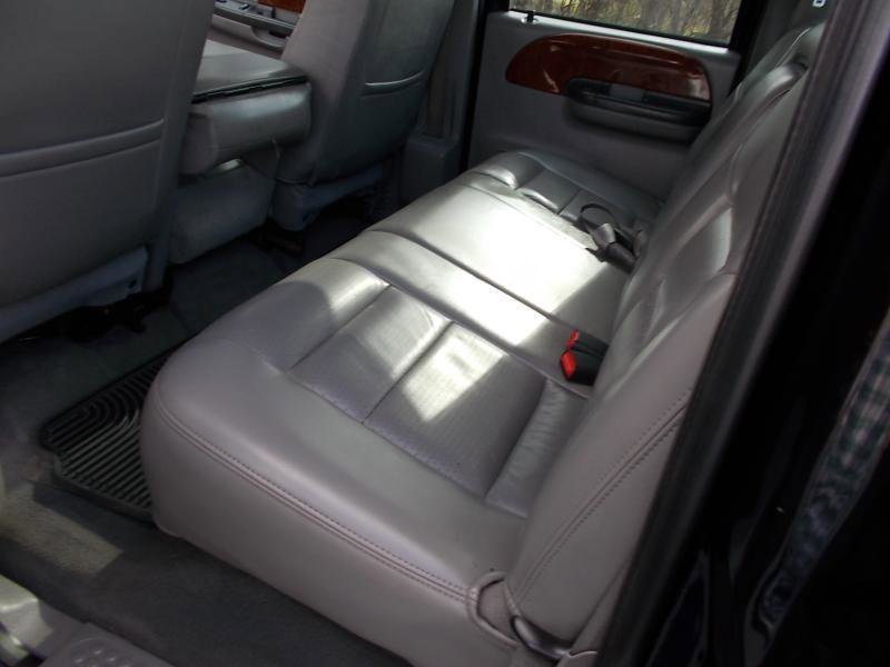 Used 2004 Ford F350 Lariat AWD/4WD image 27