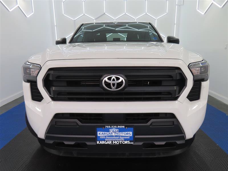 Used 2024 Toyota Tacoma SR RWD image 2