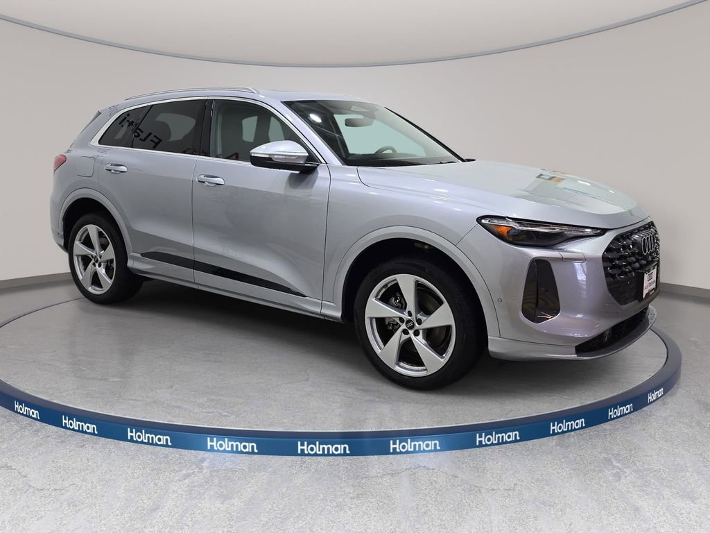Used 2025 Audi Q5 Premium Plus w/ Premium Plus image 5