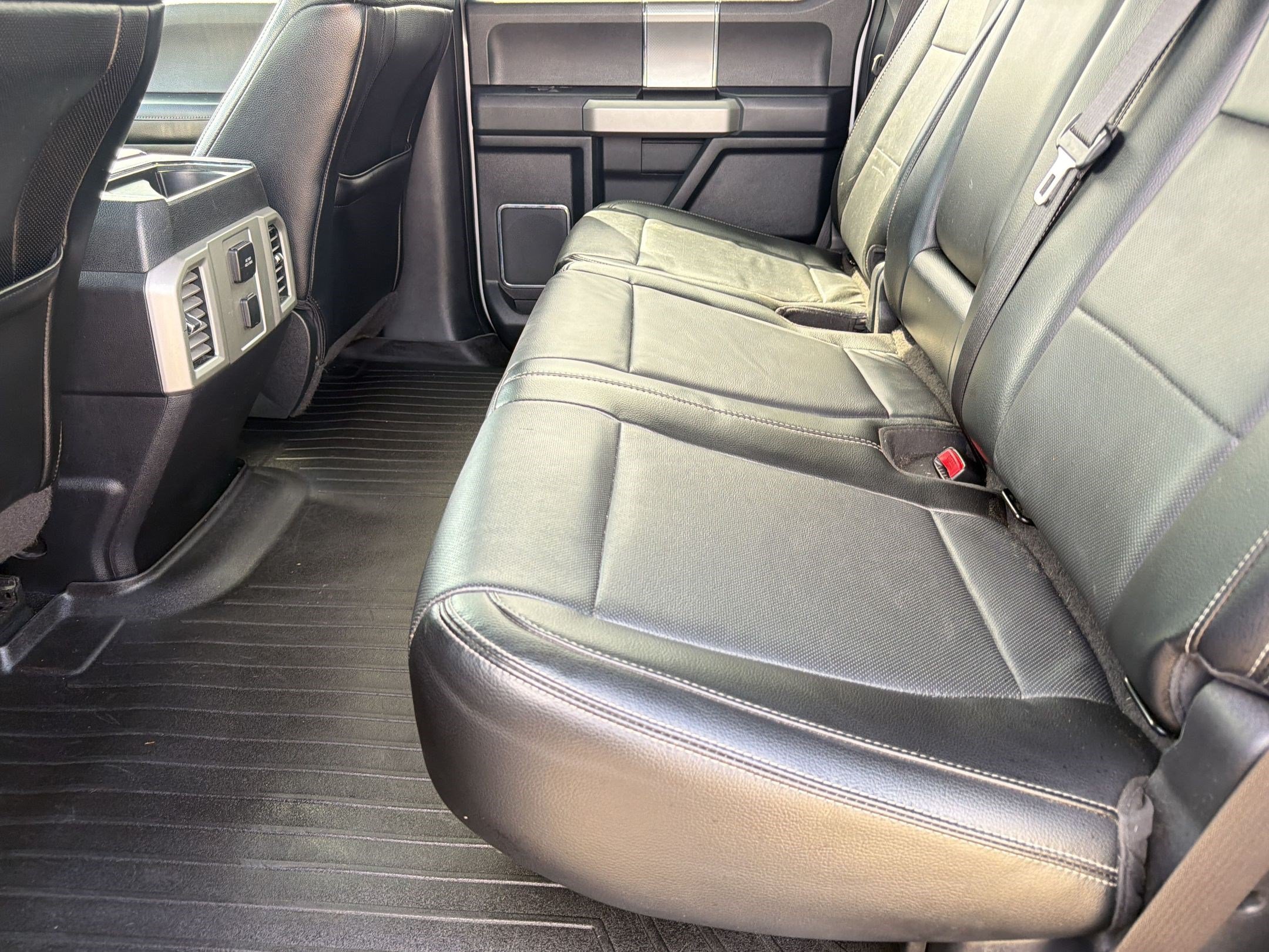 Used 2015 Ford F150 Lariat AWD/4WD image 24