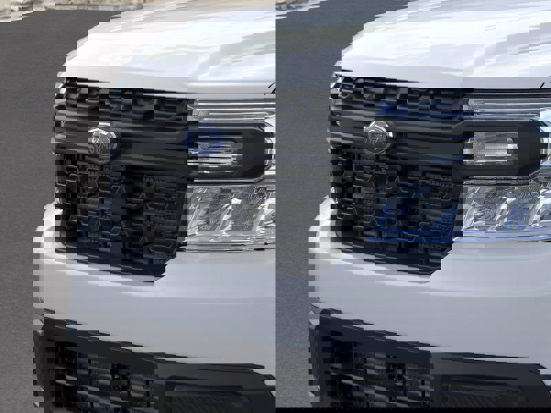 New 2024 Ford Maverick XL image 18