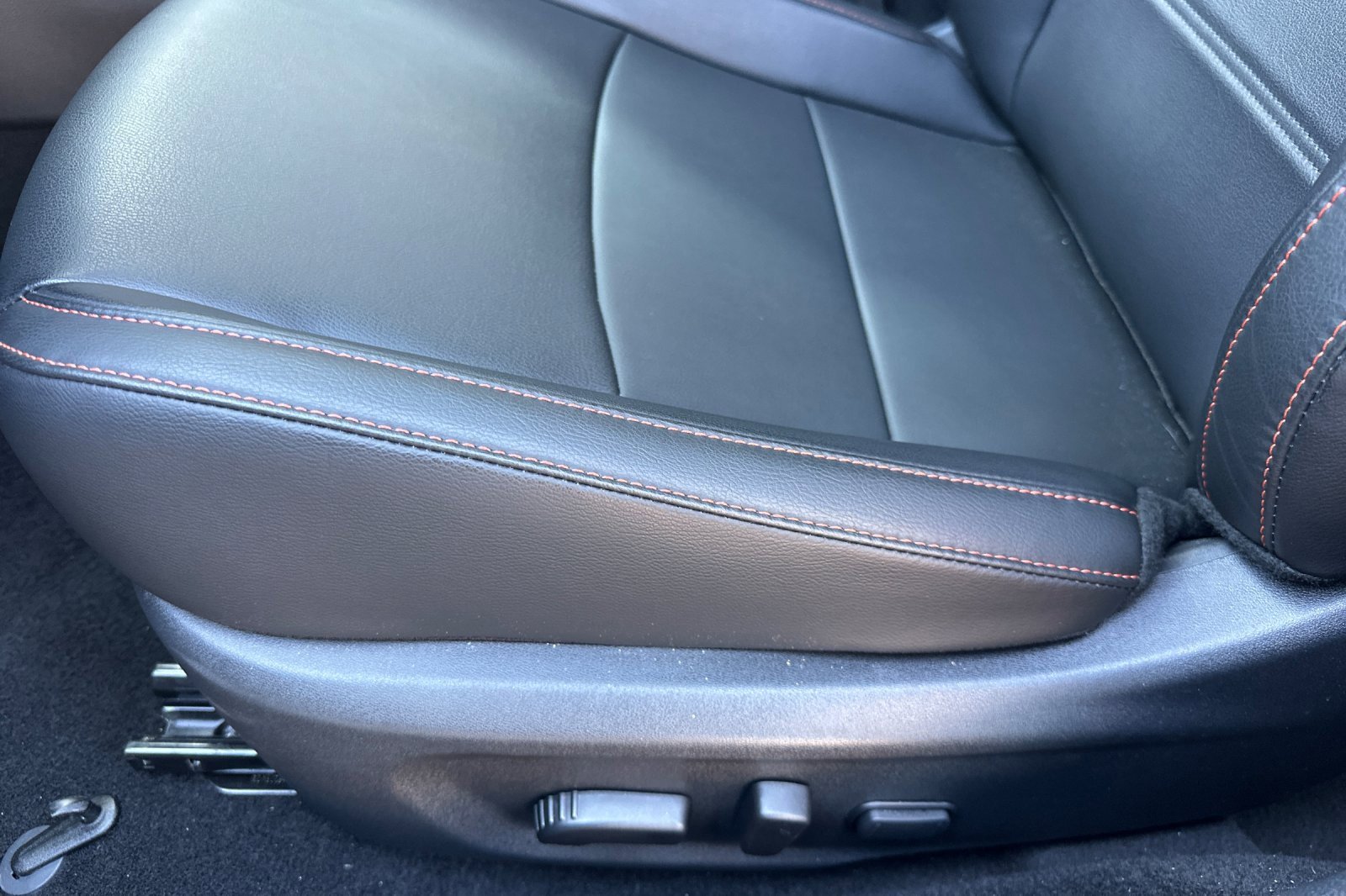 Used 2025 Nissan Sentra SR w/ SR Premium Package image 13