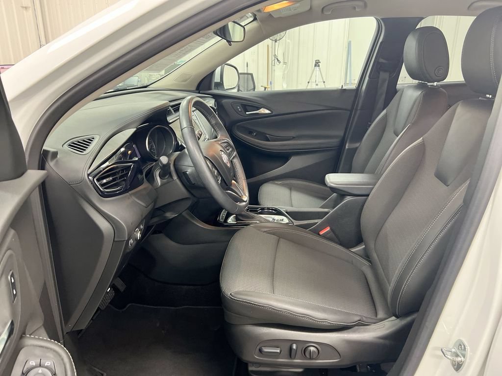 Used 2023 Buick Encore GX Preferred w/ Cold Weather Comfort Package FWD image 19