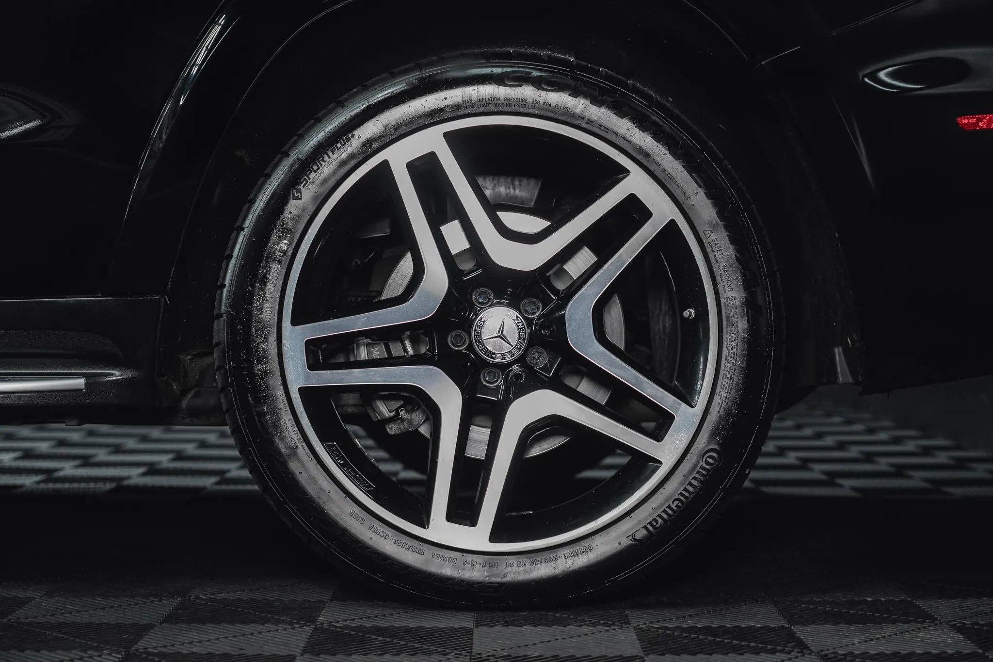 Used 2017 Mercedes-Benz GLS 550 GLS 550 Sport Utility 4D image 14