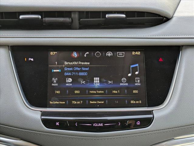 Used 2018 Cadillac XT5 Luxury w/ Driver Awareness Package image 11