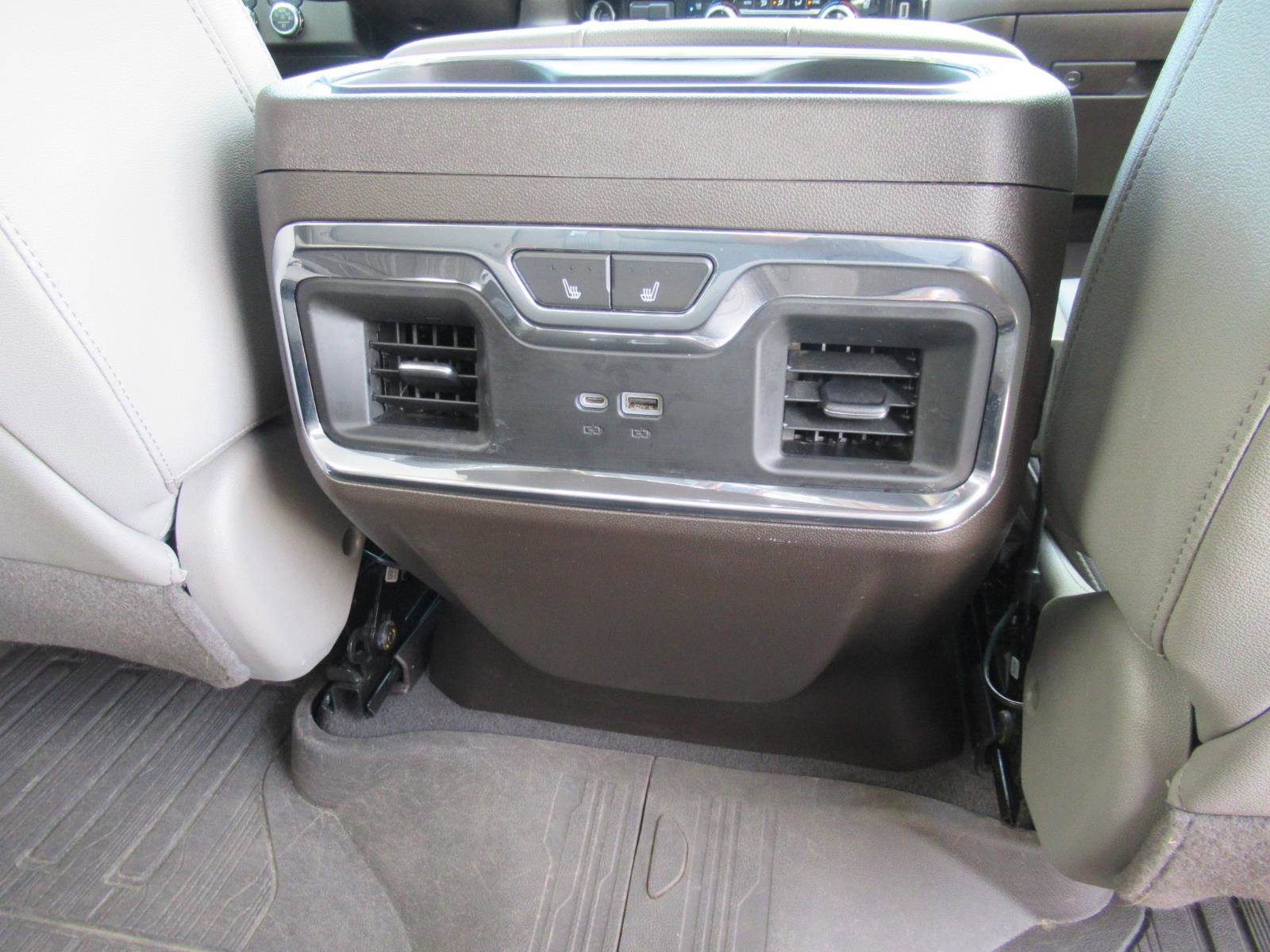 Used 2024 GMC Sierra 1500 SLT w/ SLT Premium Plus Package AWD/4WD image 31