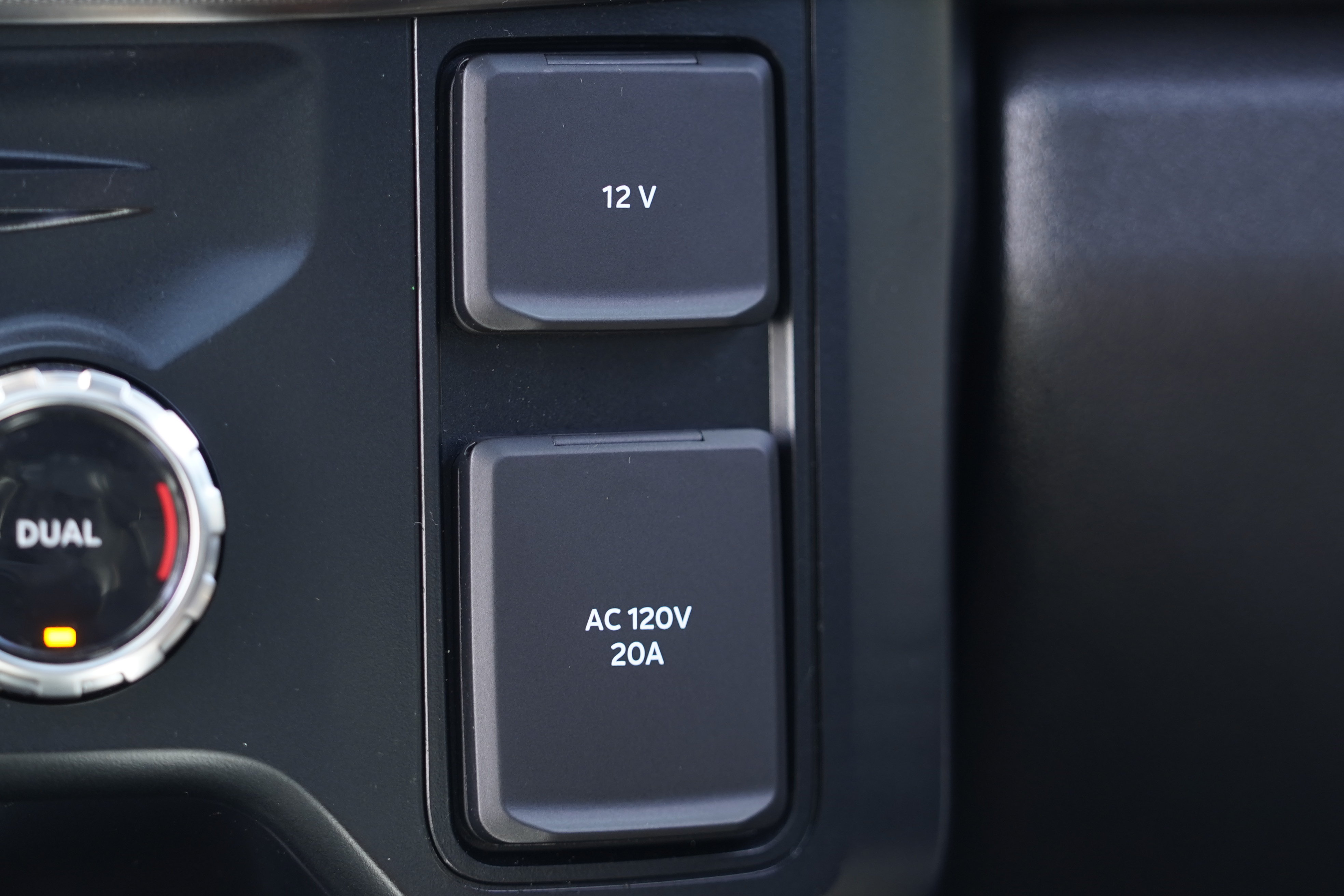 Used 2024 Ford F250 Platinum AWD/4WD image 41