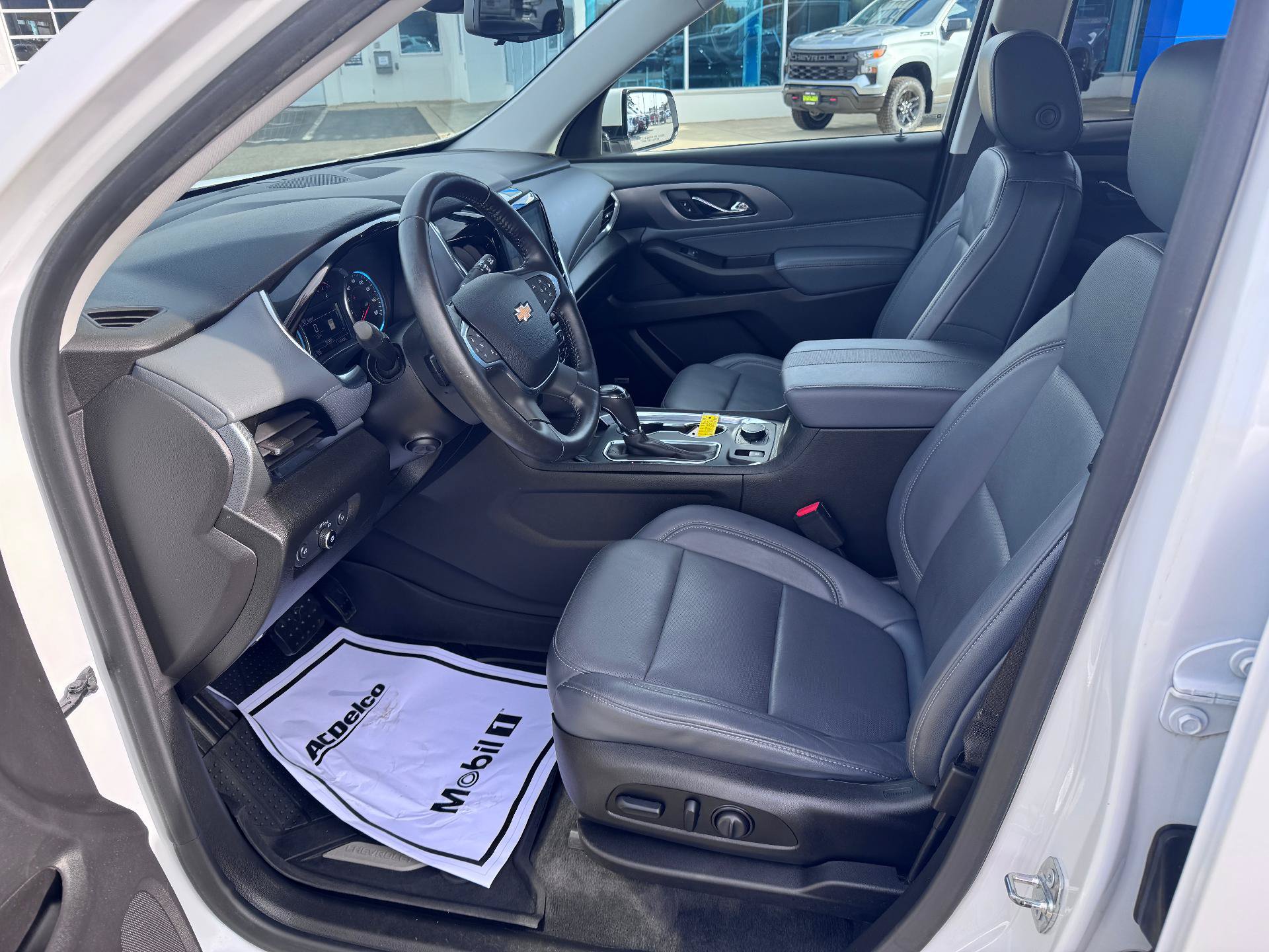 Used 2019 Chevrolet Traverse Premier w/ LPO, Floor Liner Package AWD/4WD image 10