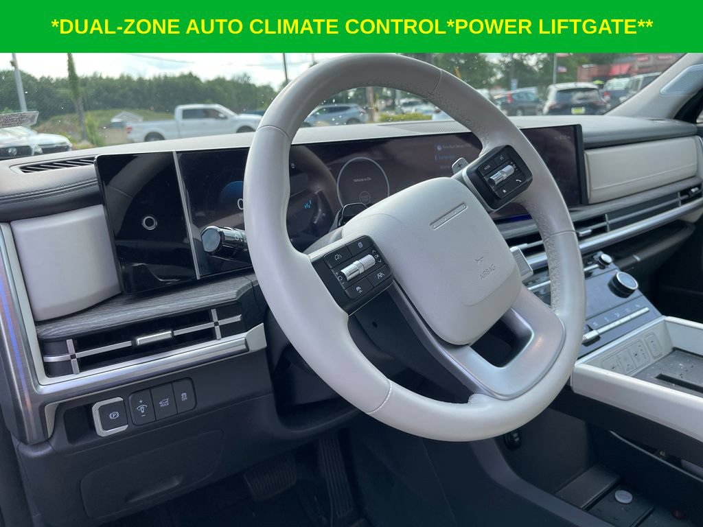 Used 2024 Hyundai Santa Fe Limited AWD/4WD image 12