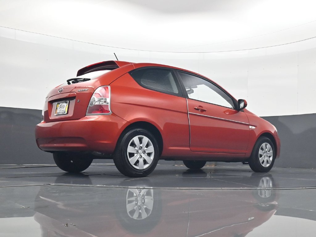 Used 2010 Hyundai Accent GS FWD image 26