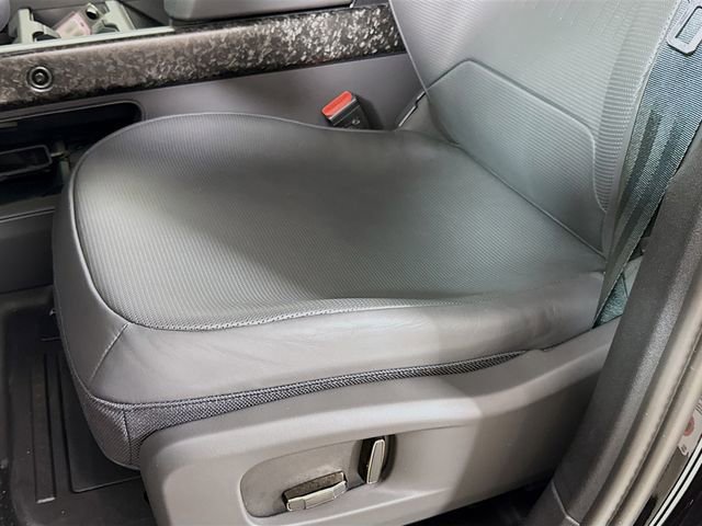 New 2026 Land Rover Defender 110 OCTA AWD/4WD image 22