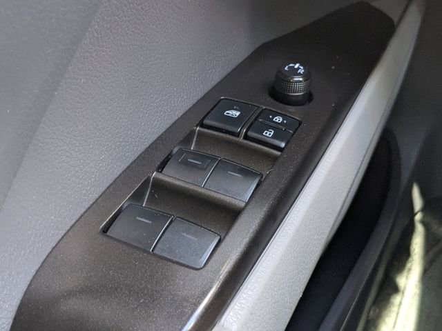 Used 2022 Toyota Camry LE image 28