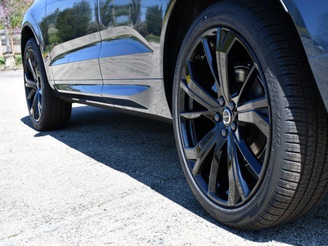 New 2026 Volvo XC60 B5 Ultra w/ Protection Package Premier AWD/4WD image 9