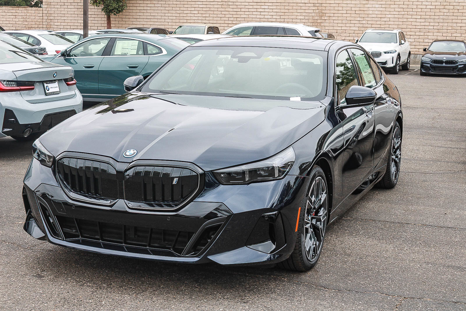New 2027 BMW i5 eDrive40 w/ M Sport Package RWD image 3