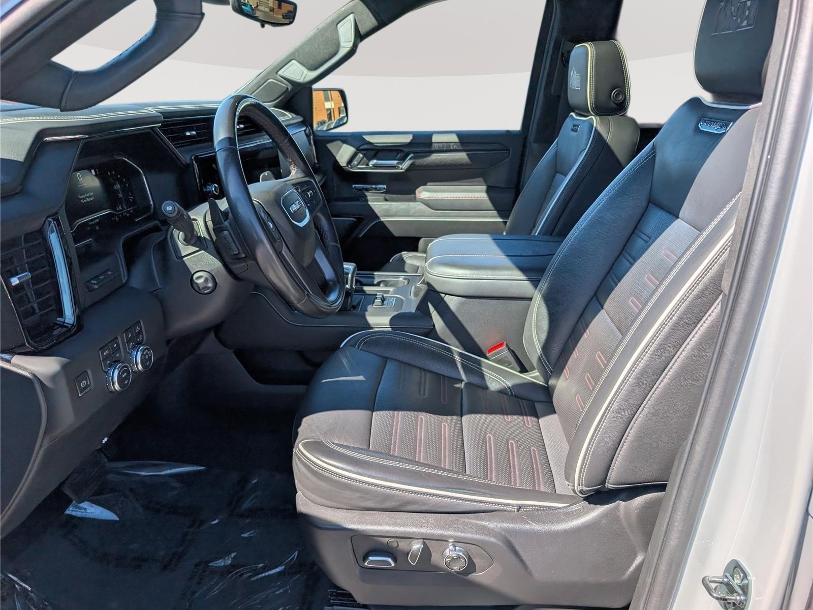 Used 2023 GMC Sierra 1500 AT4X w/ AT4X AEV Edition AWD/4WD image 17
