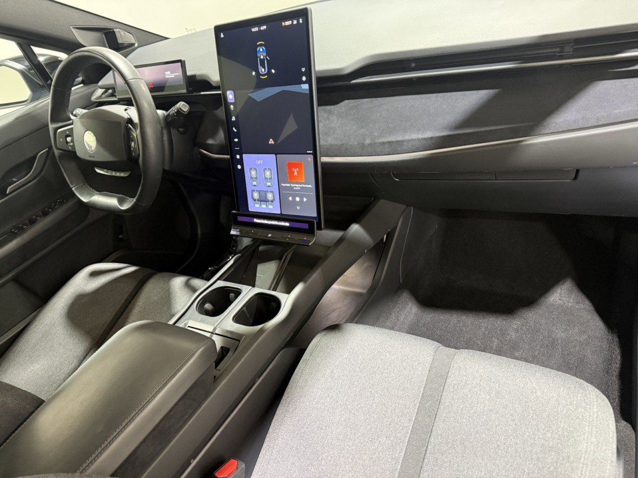 Used 2023 Fisker Ocean Ultra AWD/4WD image 11