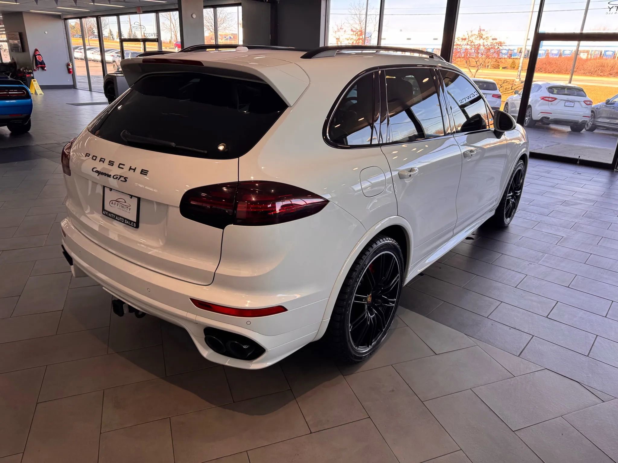 Used 2016 Porsche Cayenne GTS image 5