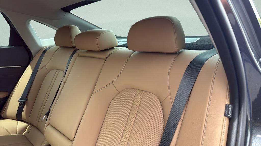 Certified 2025 Hyundai Sonata Limited FWD image 10