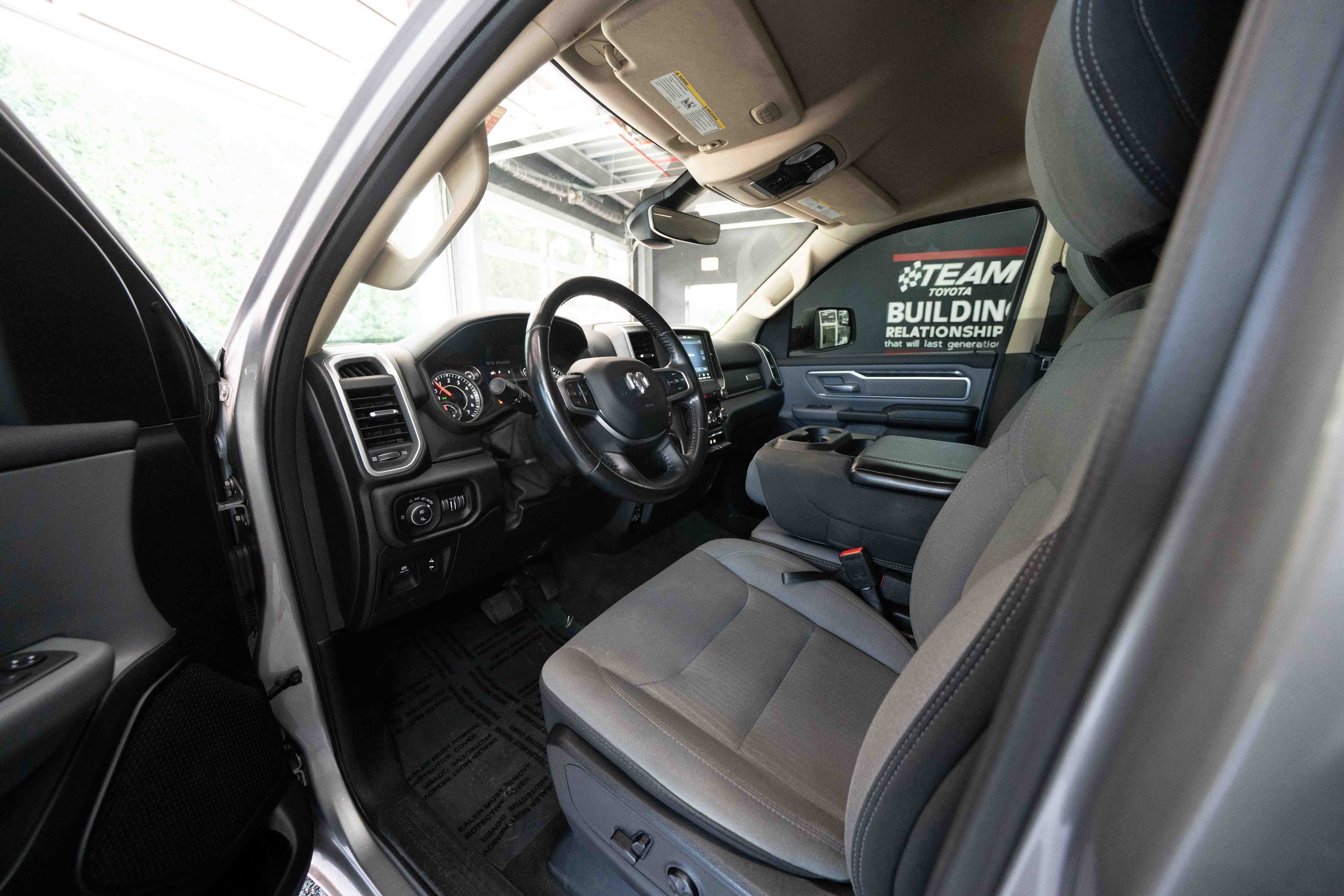 Used 2019 RAM 1500 Big Horn AWD/4WD image 8