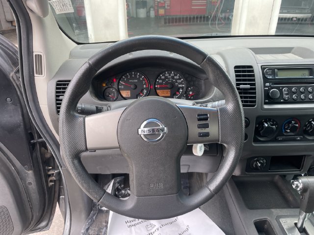 Used 2007 Nissan Frontier SE w/ SE Value Truck Pkg AWD/4WD image 14