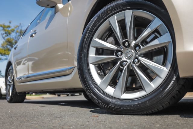 Used 2014 Lexus LS 460 AWD w/ Comfort Package image 13