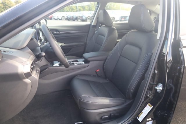 New 2026 Nissan Altima 2.5 SV w/ SV Premium Package FWD image 19