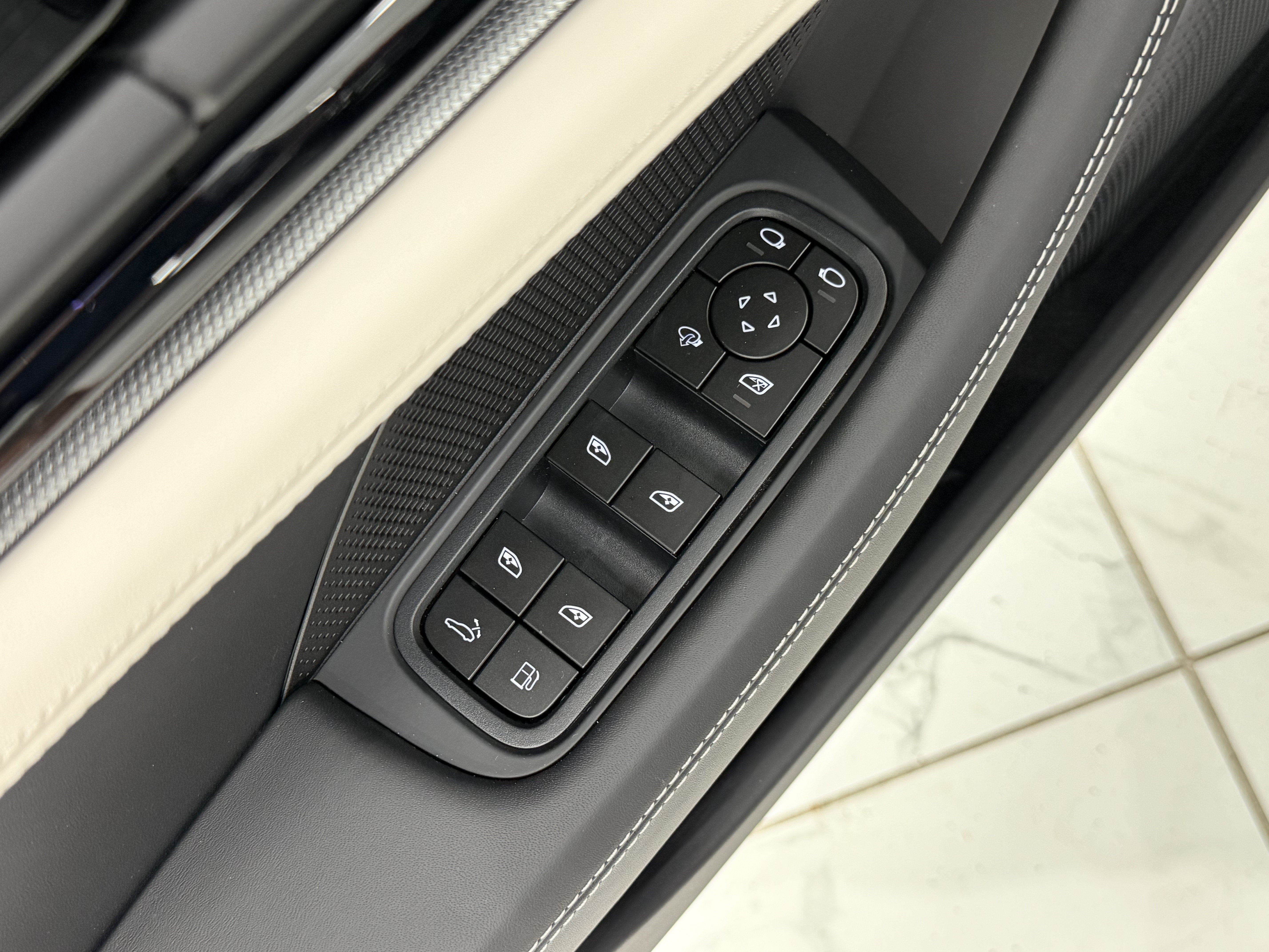 New 2026 Porsche Panamera 4 AWD/4WD image 29