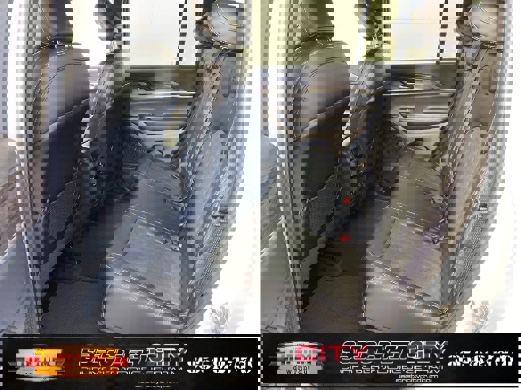 New 2026 Jeep Grand Cherokee Altitude image 30