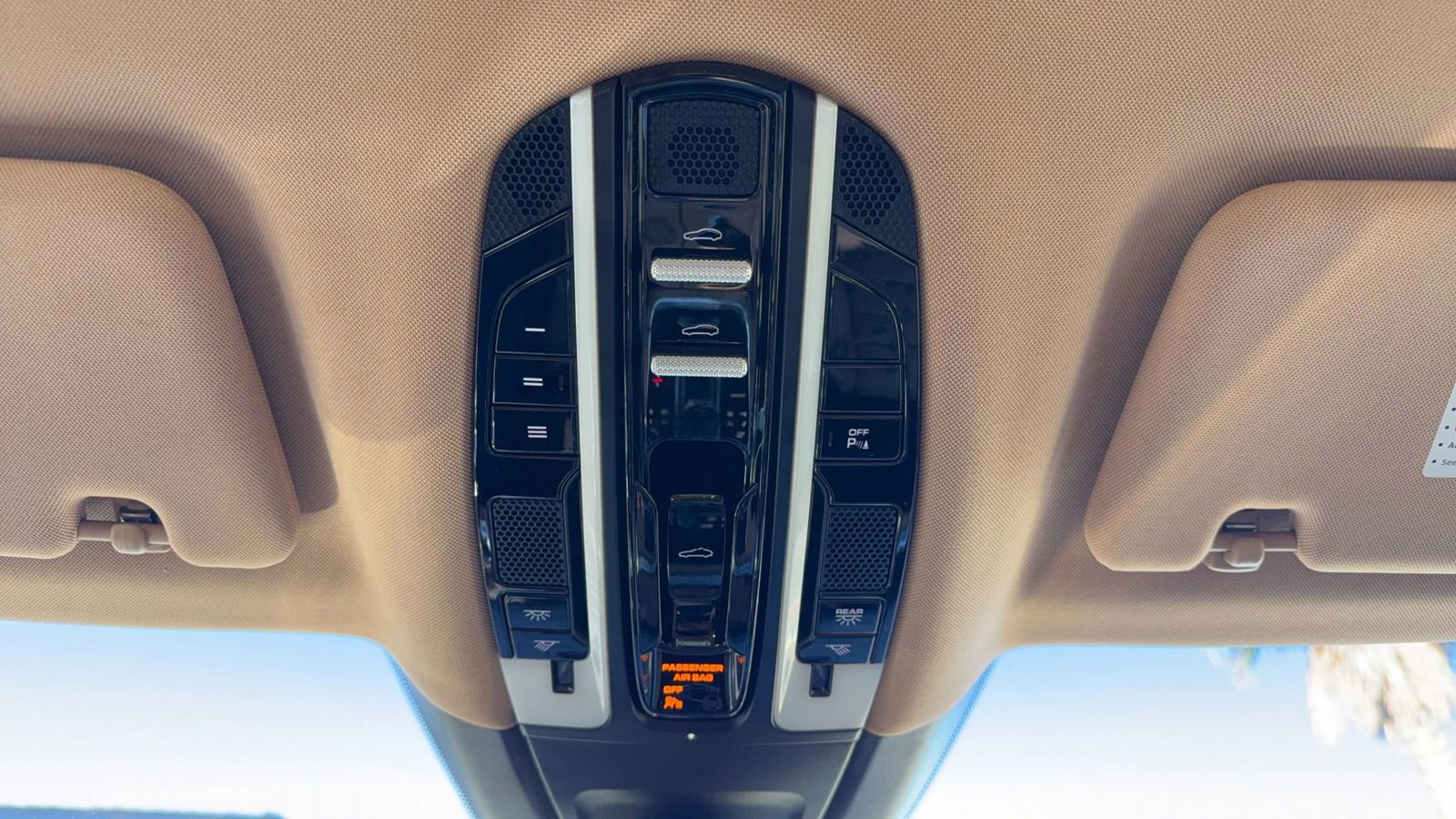 Used 2018 Porsche Panamera 4 AWD/4WD image 29