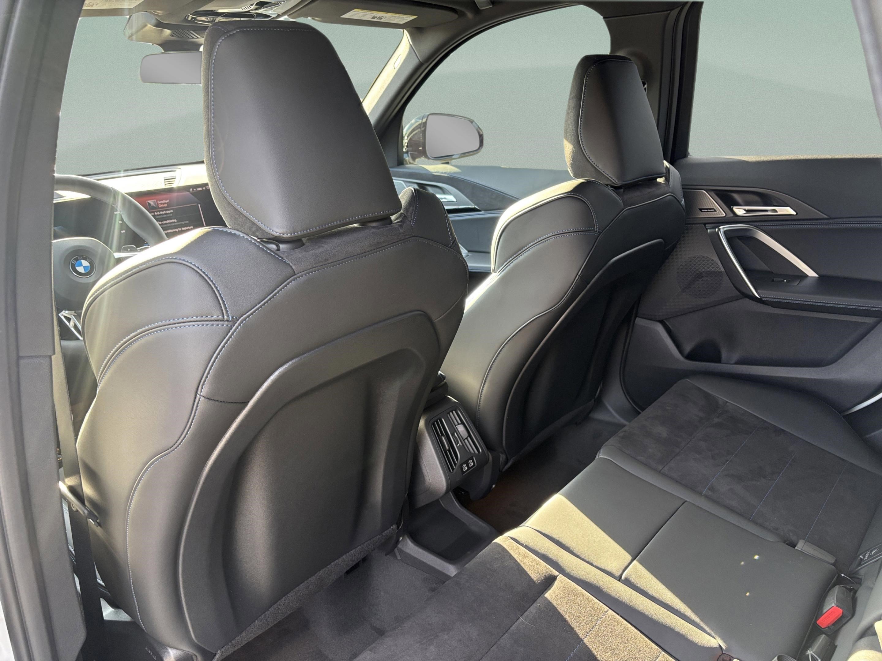 Used 2026 BMW X1 xDrive28i w/ Technology Package image 24