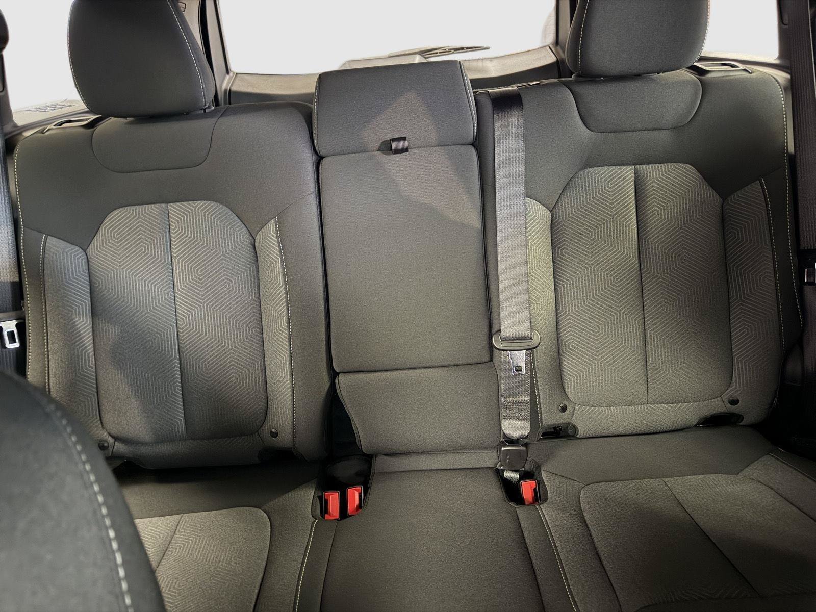 New 2026 Jeep Cherokee Laredo AWD/4WD image 15