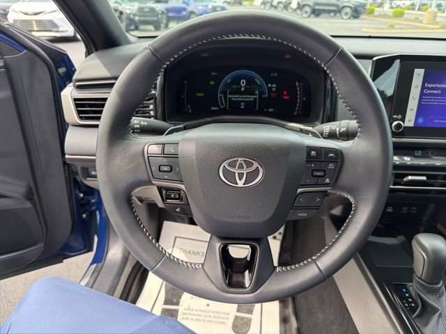 Used 2025 Toyota Camry SE FWD image 21