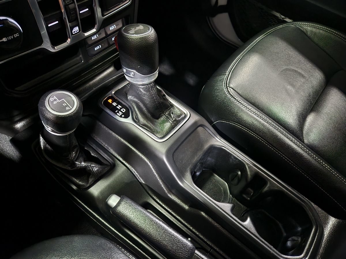 Used 2022 Jeep Wrangler Unlimited Sport AWD/4WD image 37