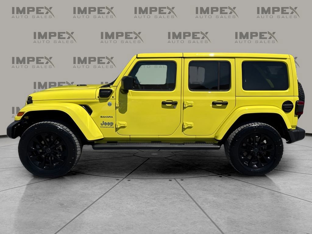 Used 2024 Jeep Wrangler Unlimited Sahara w/ Dual Top Group AWD/4WD image 2