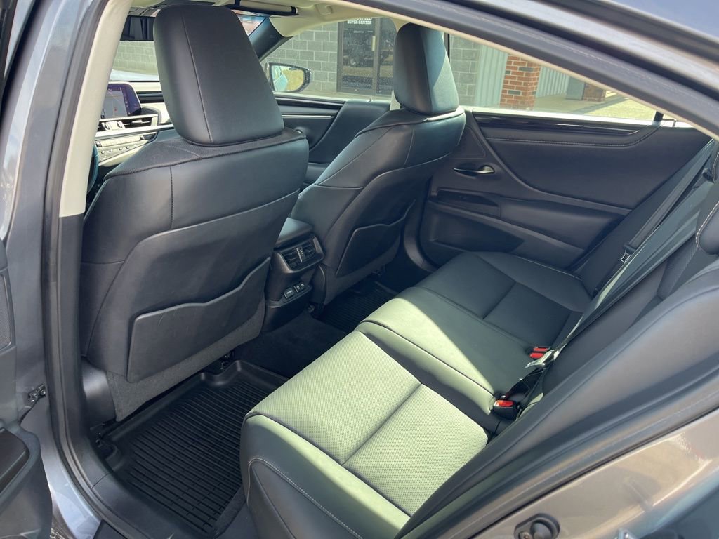 Used 2019 Lexus ES 350 Ultra Luxury image 25