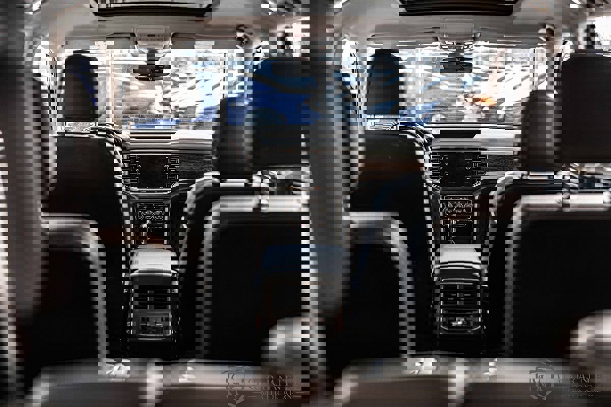 Used 2018 Volkswagen Atlas SEL Premium image 20