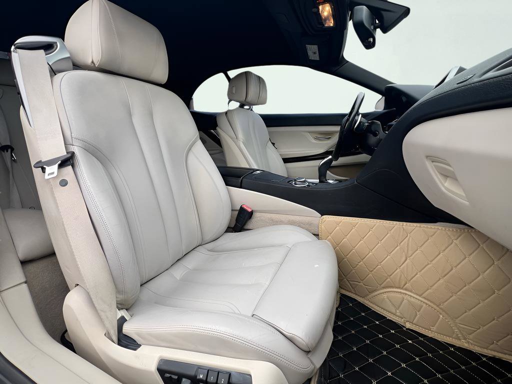 Used 2013 BMW 650i Convertible image 22