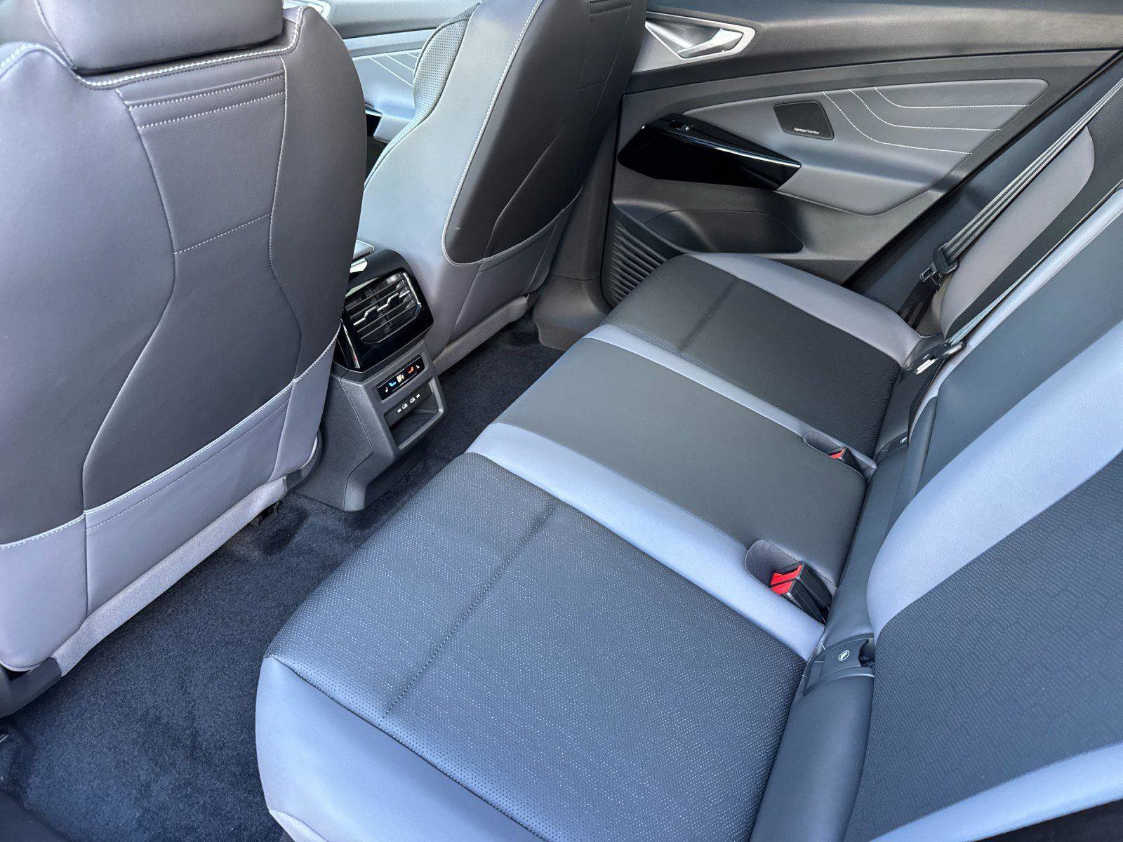 New 2026 Volkswagen ID.4 Pro S Plus AWD/4WD image 11