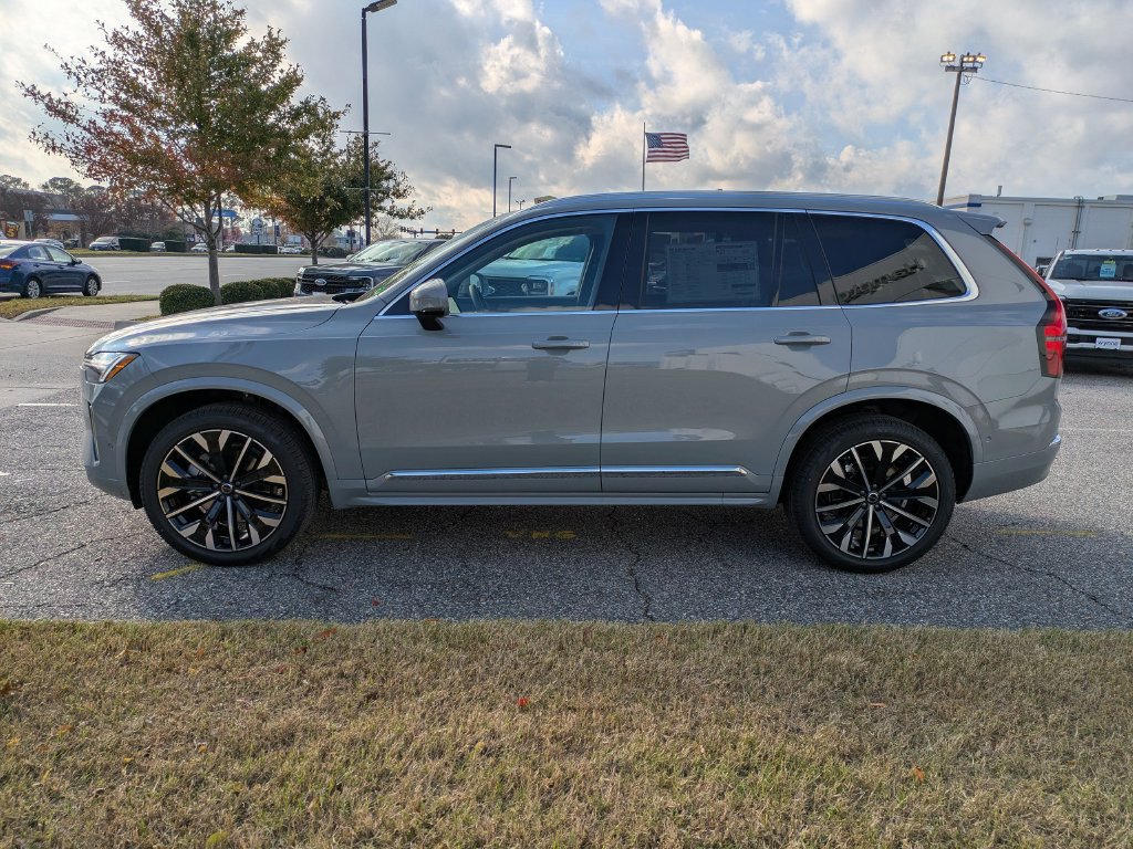 New 2026 Volvo XC90 B6 Plus w/ Protection Package Premier AWD/4WD image 7