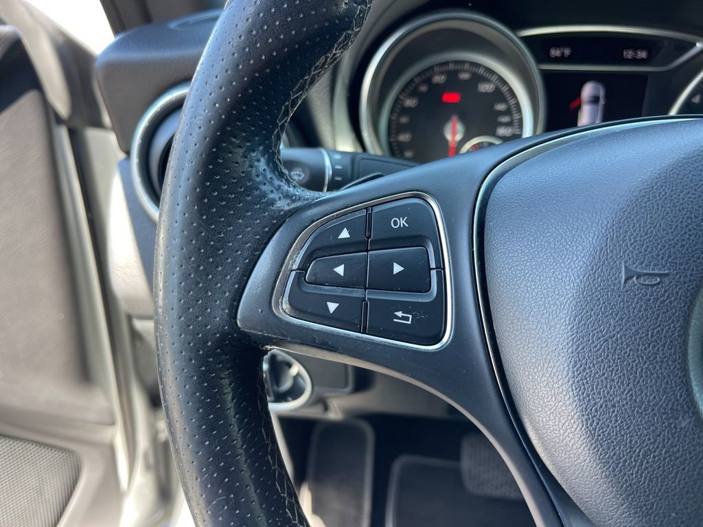 Used 2018 Mercedes-Benz CLA 250 4MATIC image 17
