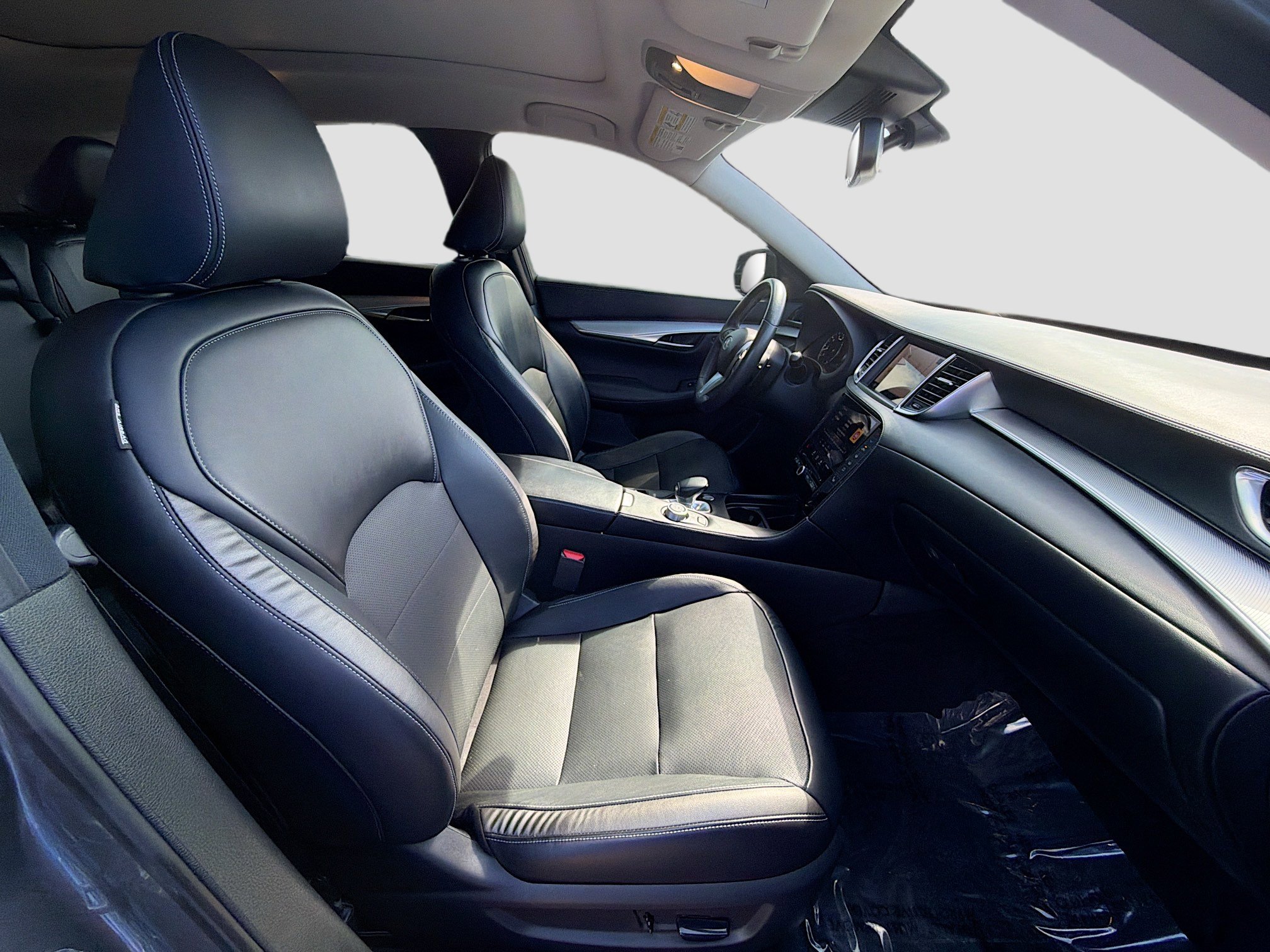 Used 2021 INFINITI QX50 Essential w/ Convenience Package image 15