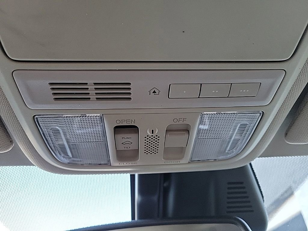 Used 2017 Honda Accord Touring image 24