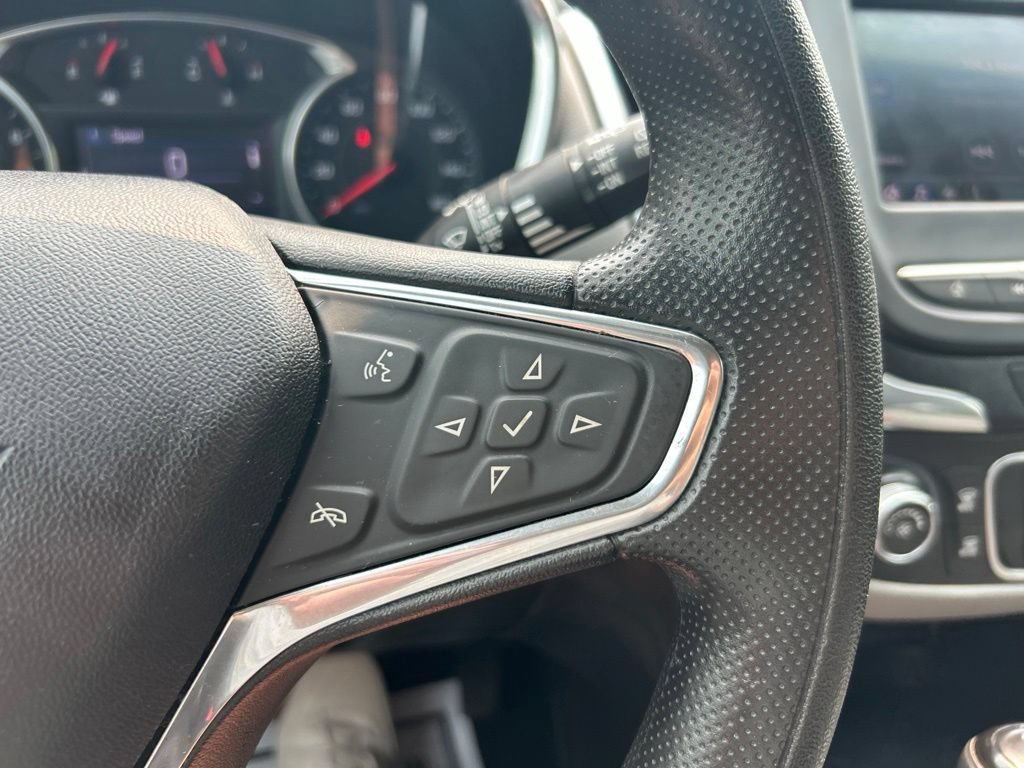 Used 2020 Chevrolet Equinox LT AWD/4WD image 16