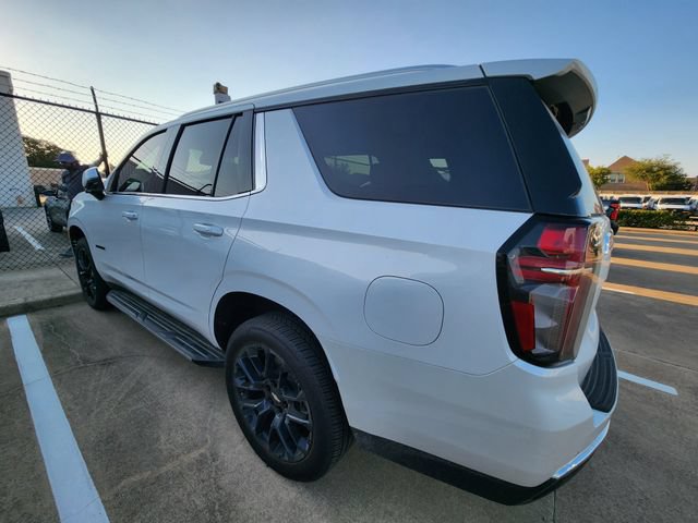 Used 2023 Chevrolet Tahoe LT w/ Luxury Package RWD image 3