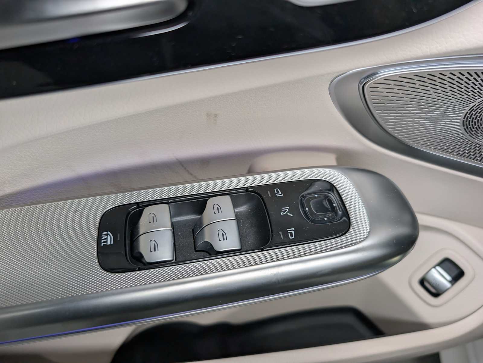 New 2026 Mercedes-Benz CLE 450 4MATIC Cabriolet image 32