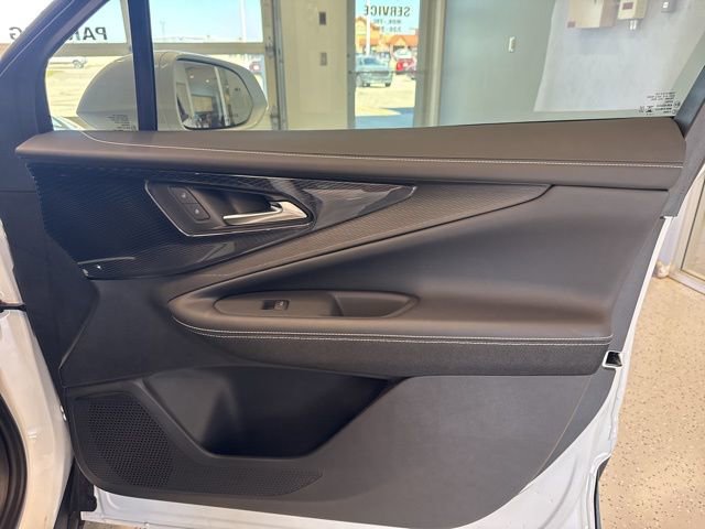 New 2025 Chevrolet Blazer EV LT AWD/4WD image 47